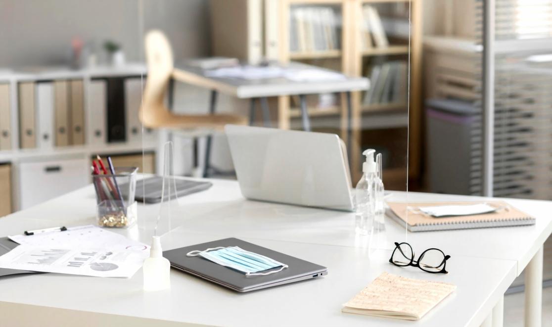 Collaborative workspace showing crisis management methodology